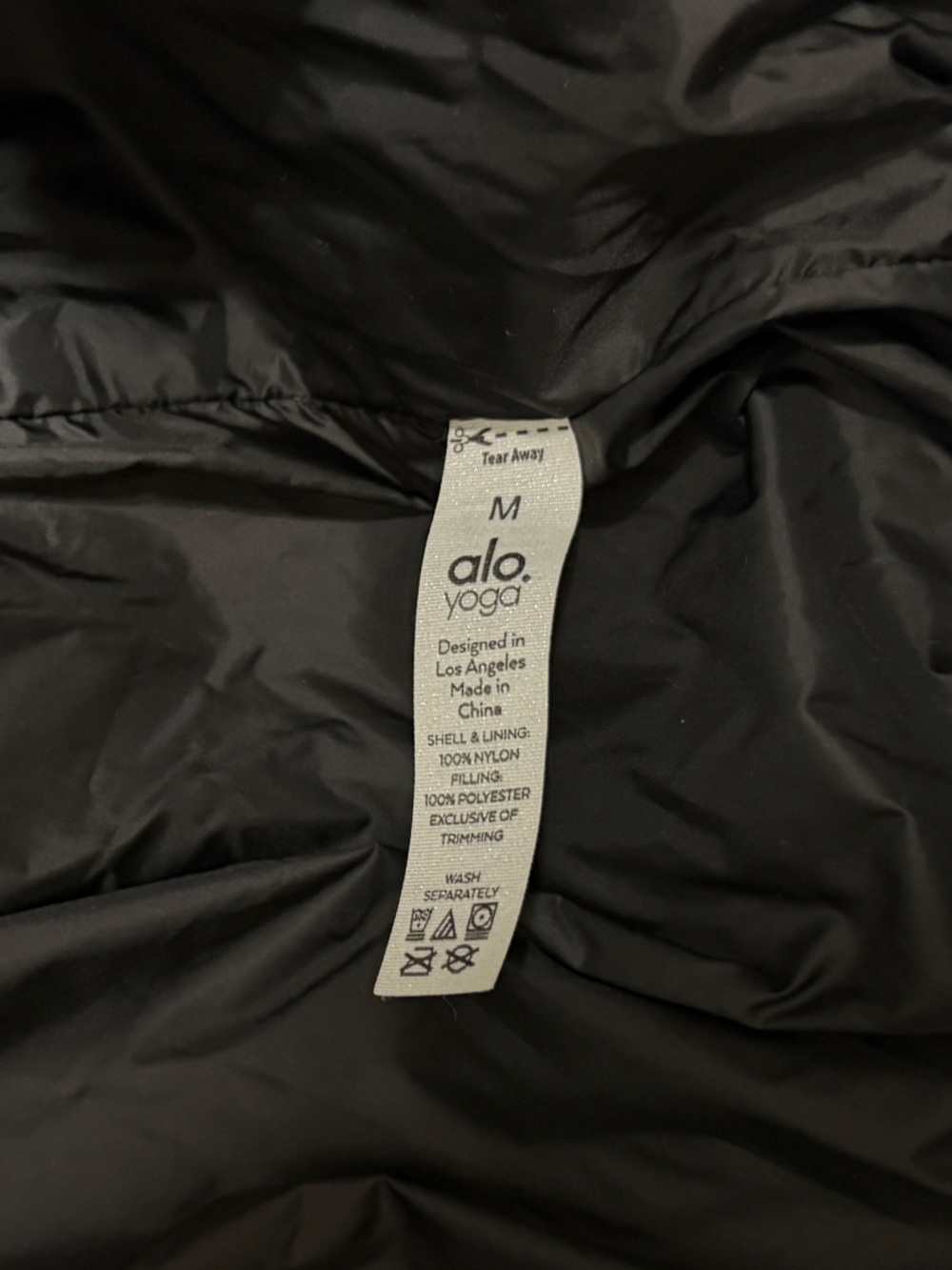 LIKE NEW ALO Aspen Love Puffer Jacket Black Size Medium Crop Zip - Picture 5 of 9